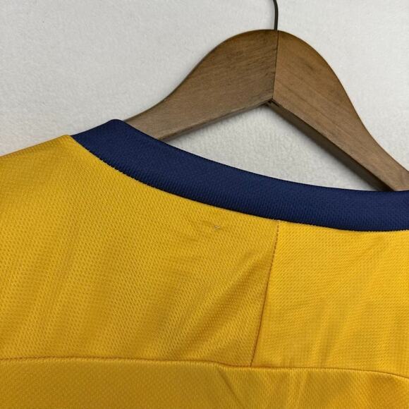 Michigan Hockey Jersey Men's Large Yellow Blue SGA Yost Arena Stadium 2024 Maize - Picture 8 of 8